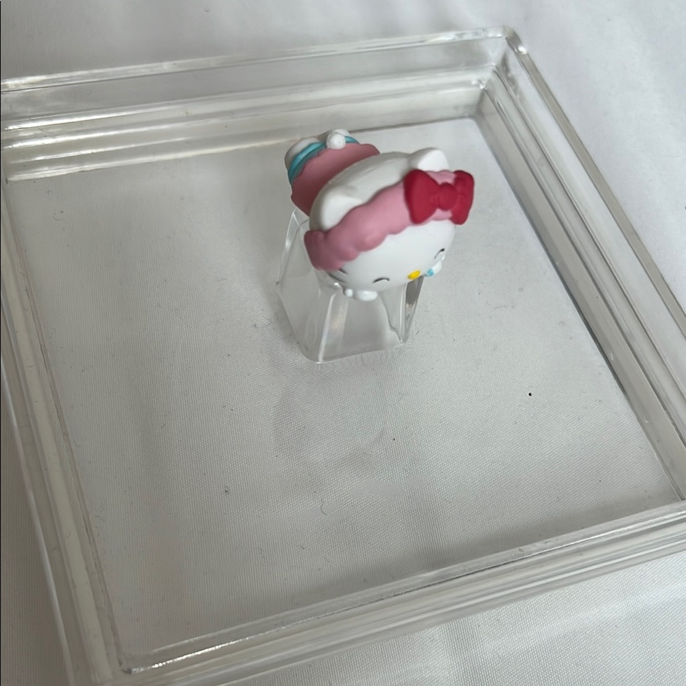 Sanrio Hello Kitty Mini Figure